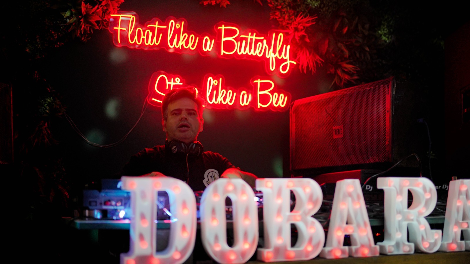 DJ Sartek Electrifies Lucknow at Dobaraa Restaurant